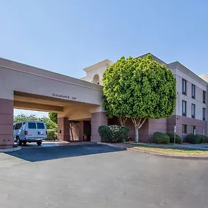 https://comfort-inn-i-10-west-at-51st-ave.hotelsofphoenix.com